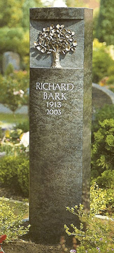 TSK-Monument-27-225x500 Everlasting Monument - Monument 27